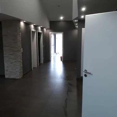 Lovely Private In A Loft Foetz